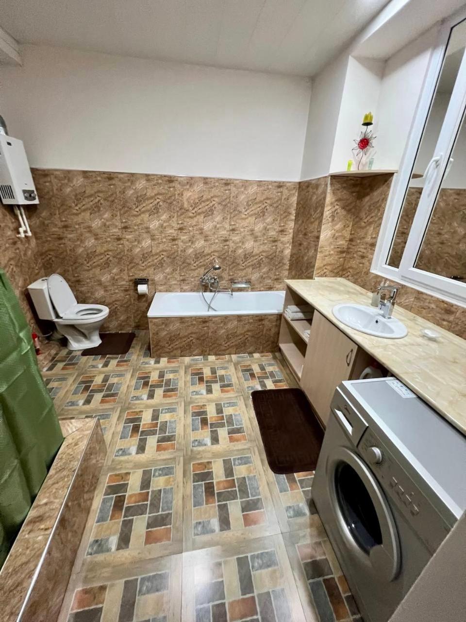Guest House In Alaverdi Exterior foto